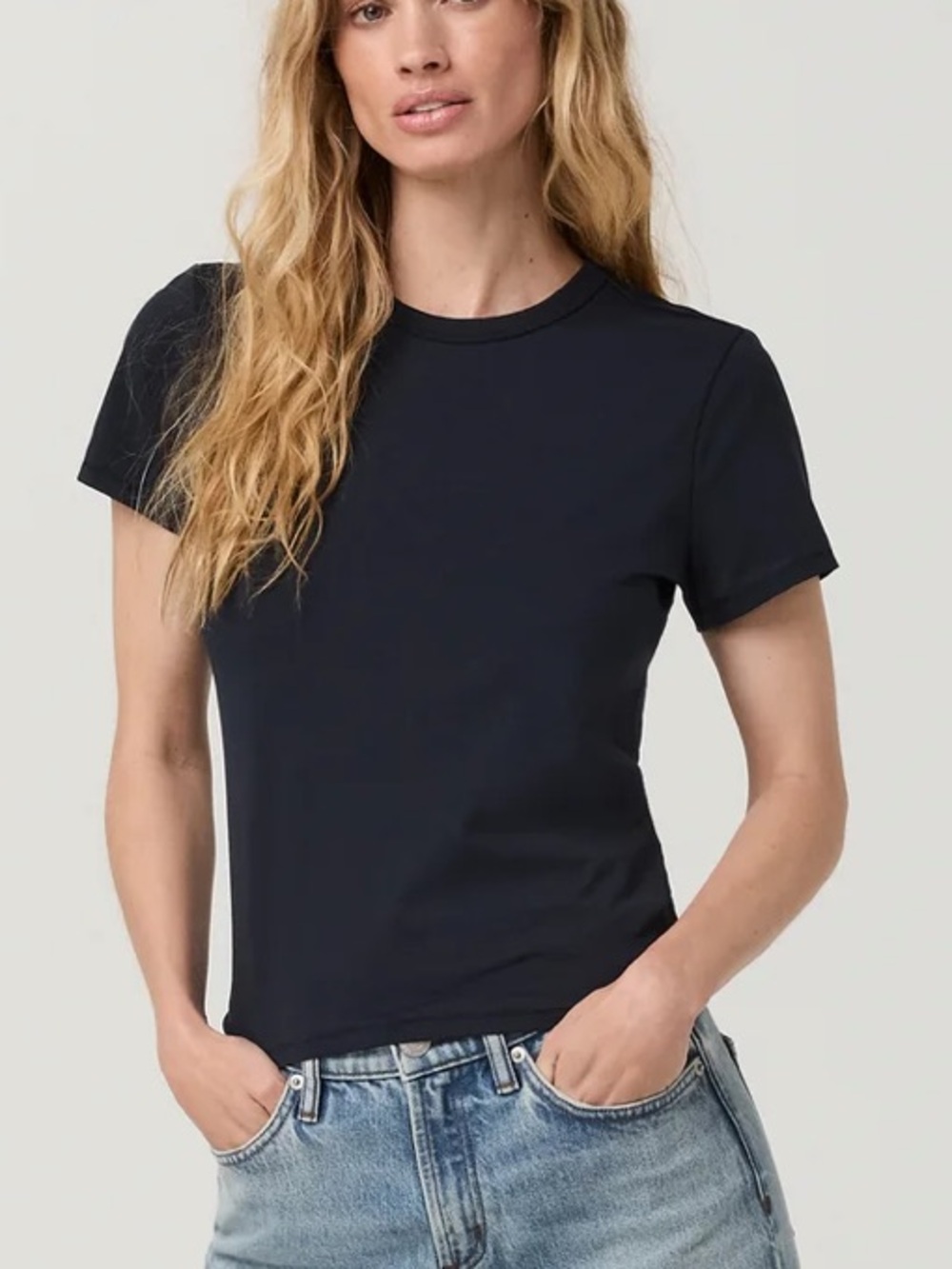 Vuori Short Sleeve Feather Classic Tee